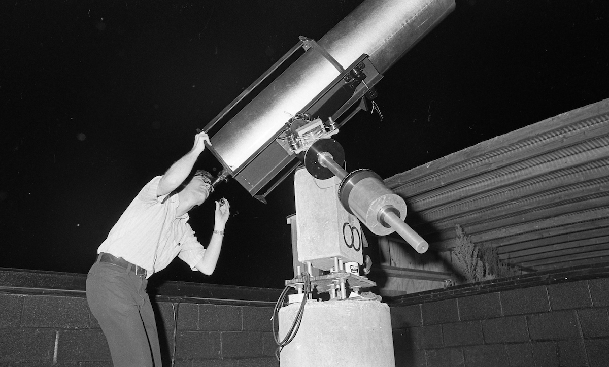 Retro telescope hot sale